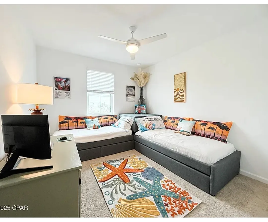 Building Photo - Sand Dollar Dr