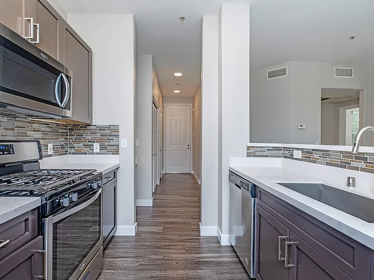 Bellecour Way Apartment Homes — Photo 13