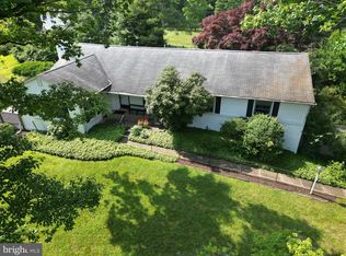 1818 Spring Valley Dr, Springfield, PA 19064