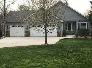8327 Cherokee Trl, Crossville, TN 38572