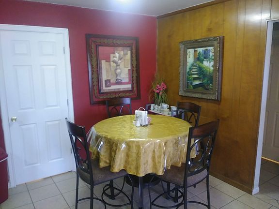 Breakfast Nook