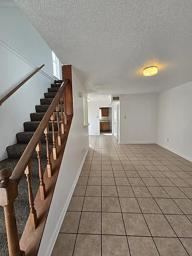 120 Oak Ridge Ave #A Photo 1