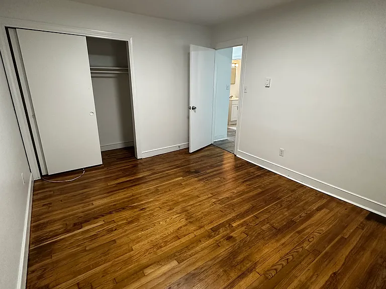 15 Patrick Henry St #16 — Photo 2