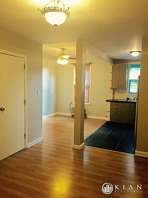 Rented by Kian Realty | media 19