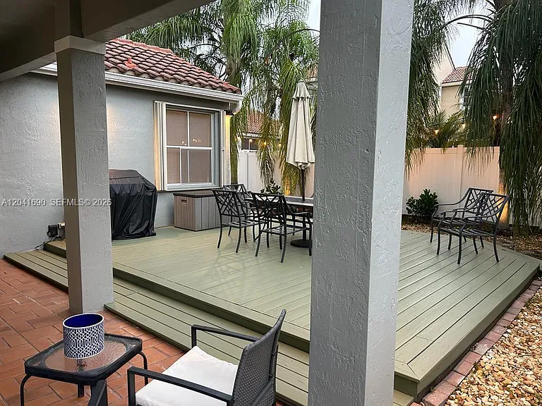 805 Falling Water Rd — Photo 27