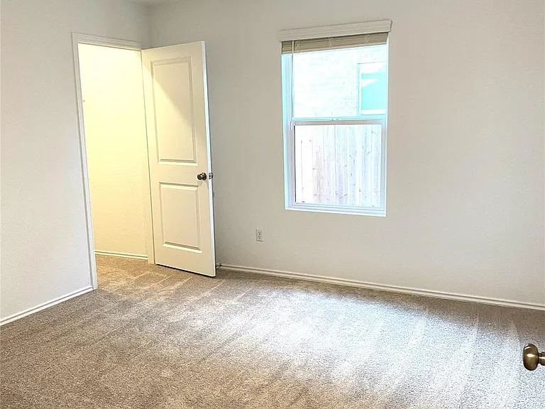 220 Hummingbird Flight Dr — Photo 20