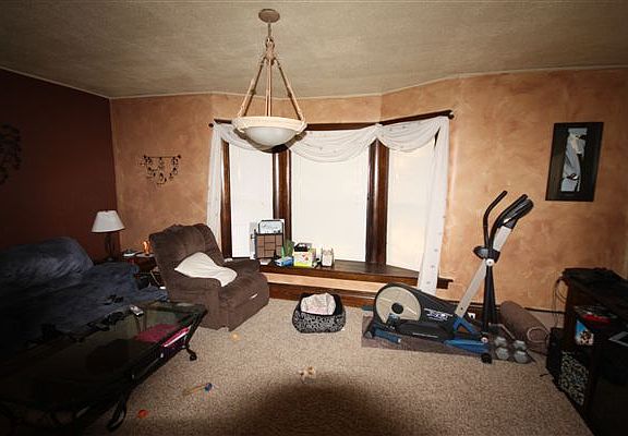 TV/Exercise Room 2