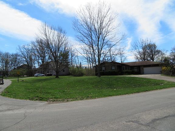 3rd image of 6639 Amsterdam Ct