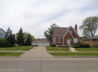 1353 N Gulley Rd, Dearborn Heights, MI 48127