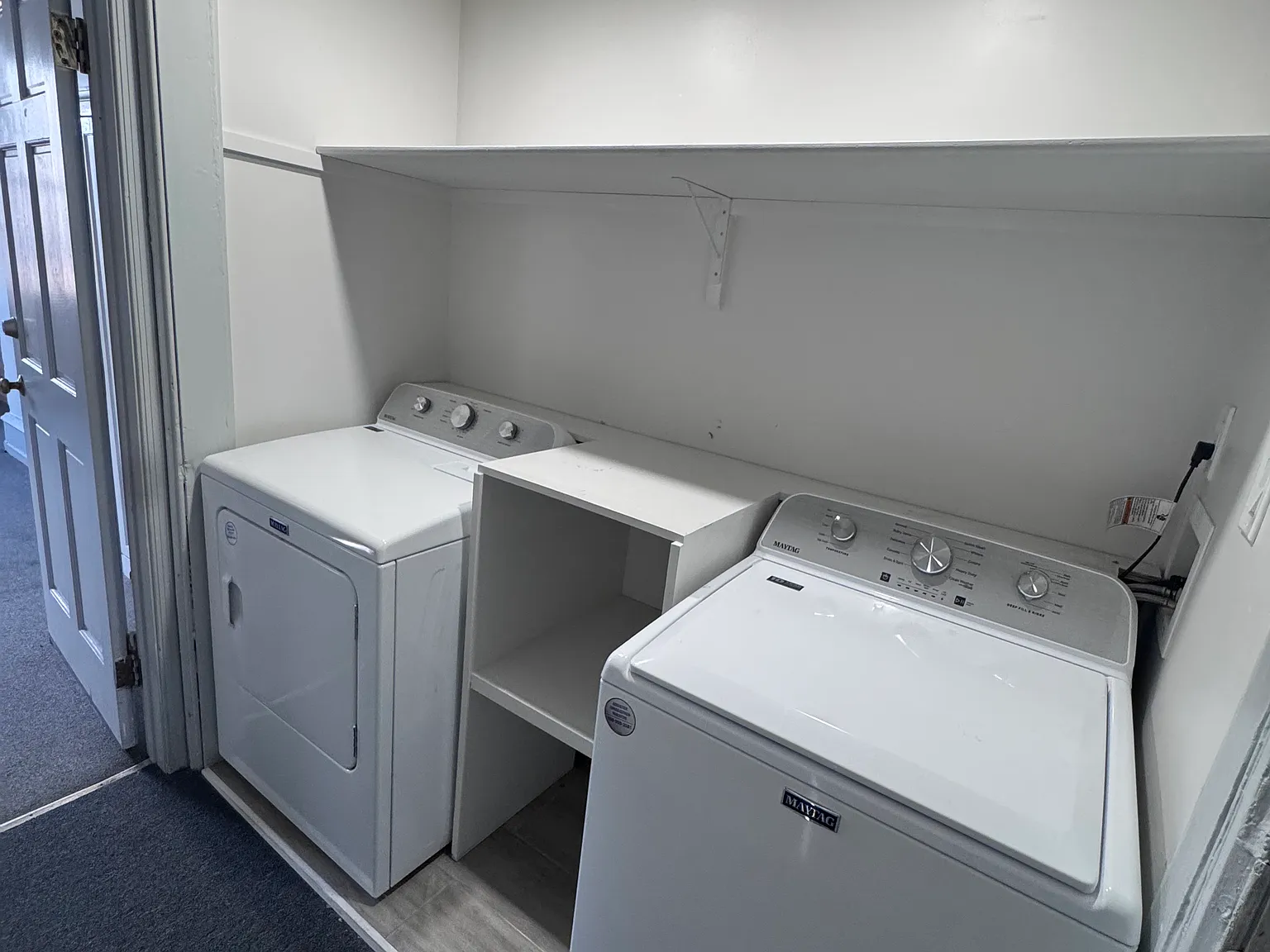 5 bed, 2850 sqft, $4,400 — Photo 4