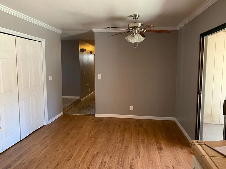 861 Cloverland Way — Photo 6