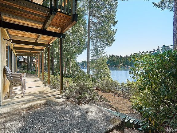 4th image of 2481 E Timberlake West Dr