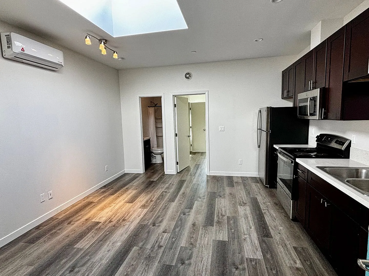 Newly Renovated 1 Bed/1 Bath — Photo 1