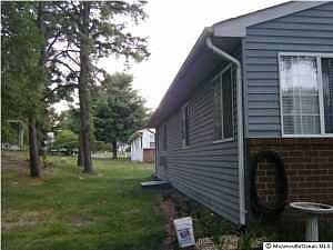 4th image of 3 Greenwood Ln #B