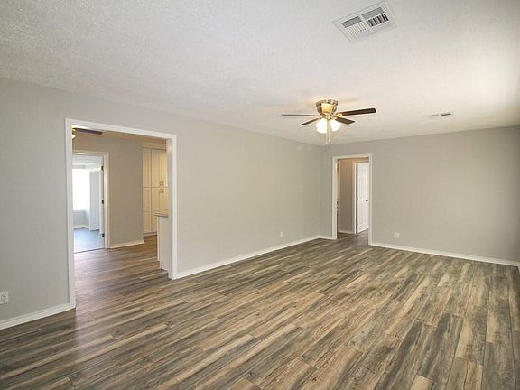 2nd image of 4340 W Broadway St