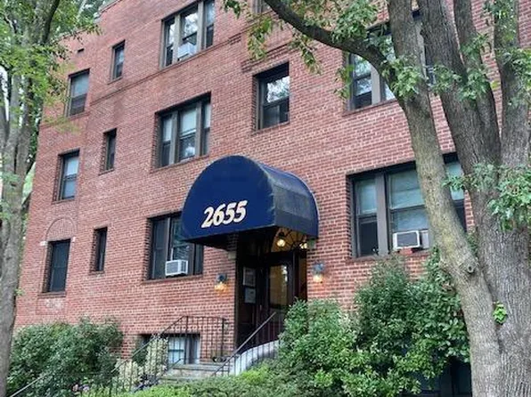 2655 41st St NW APT 202, Washington, DC 20007