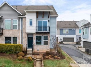 1515 Hidden Falls Rd, Charlotte, NC 28206