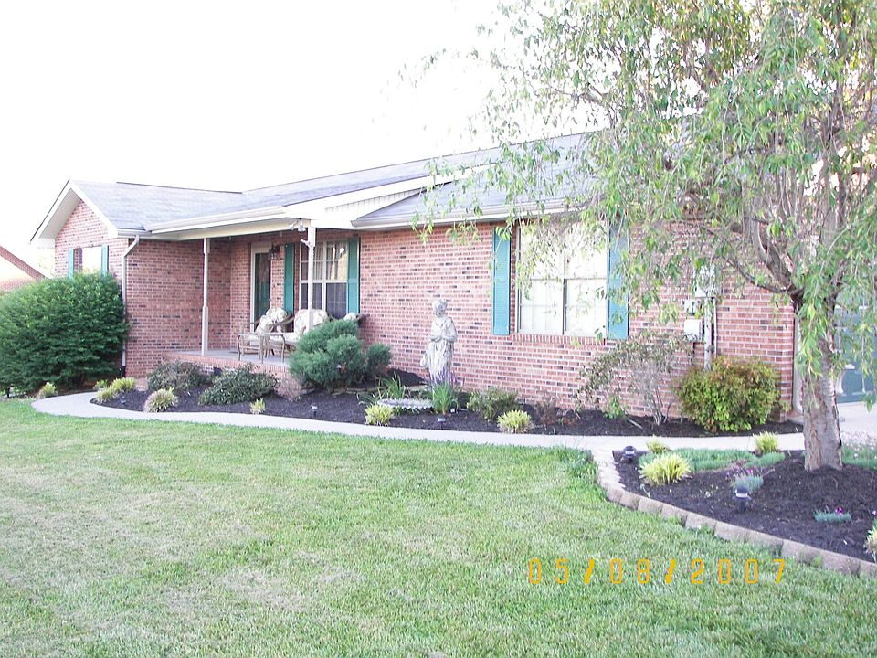3BR/2BA ALL-BRICK RANCHER