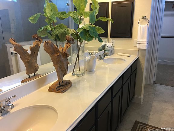 3rd image of 1392 Kamryn Way