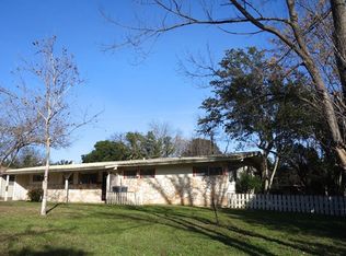 910 Bluebonnet Dr, Kerrville, TX 78028