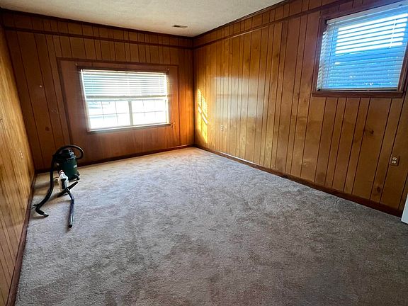 4th image of 1214 Milton Pl