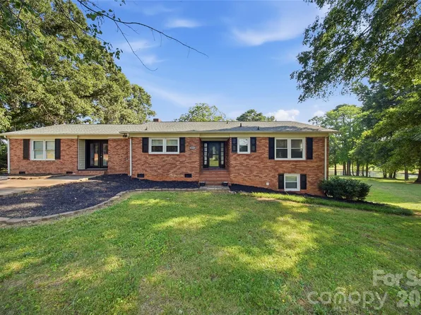 4473 Daniels St, Maiden, NC 28650