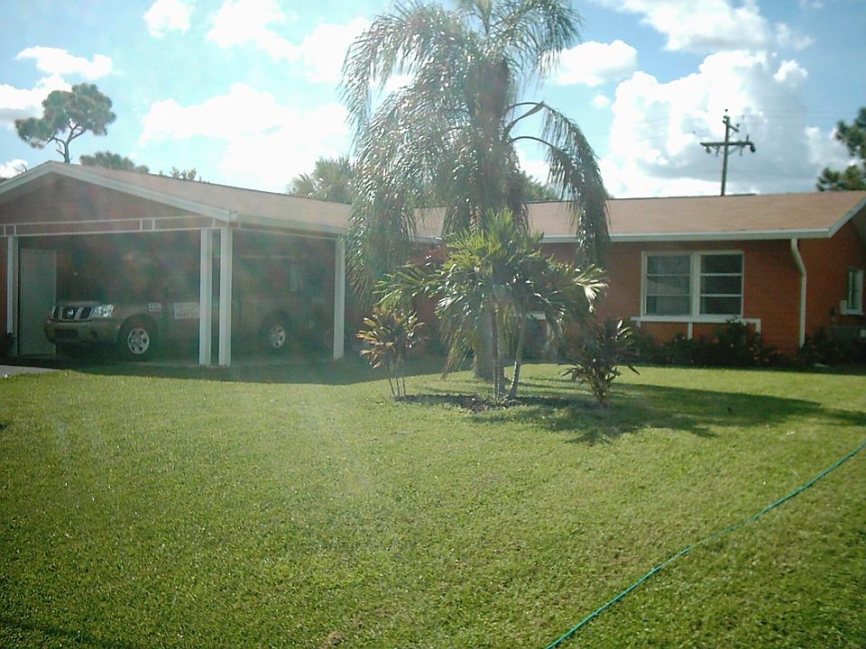1st image of 1107 NE Pine Island Ln