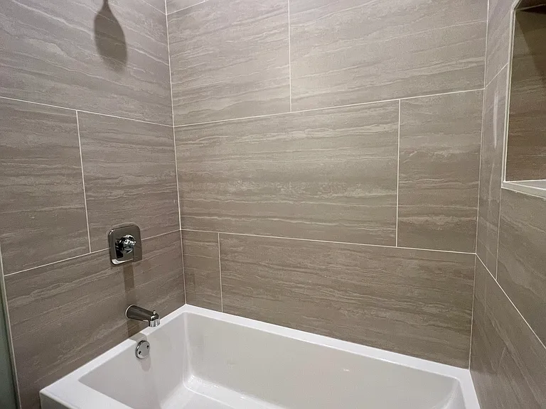 4231 S Champlain Ave #2 — Photo 4