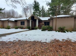 2833 58th St, Fennville, MI 49408