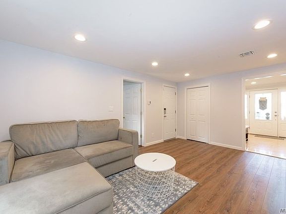 4th image of 2750 Carley Ct