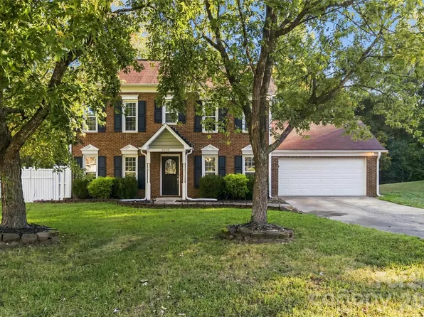 4209 Hounds Run Dr, Matthews, NC 28105