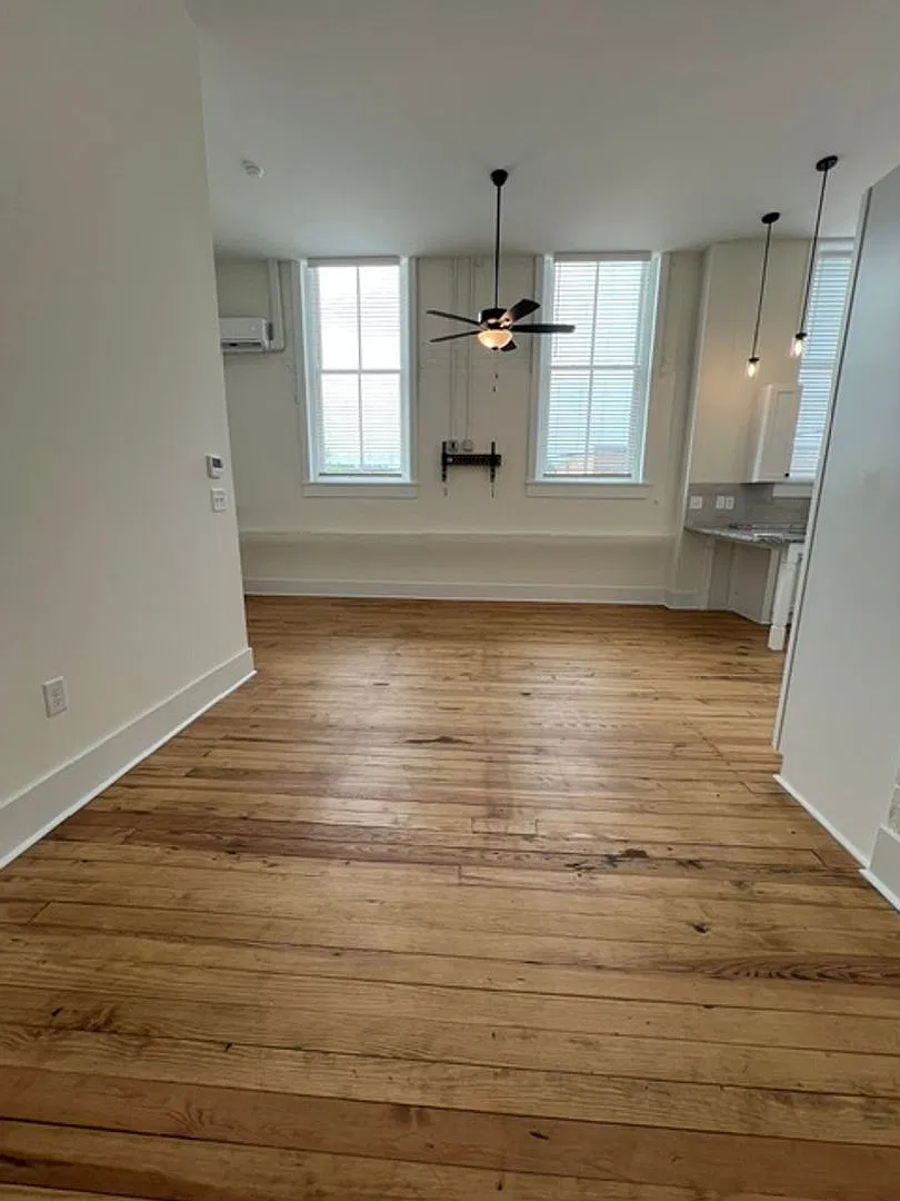 114 Nassau Place — Photo 4