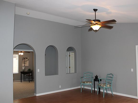 2nd image of 2495 E SHEFFIELD Avenue