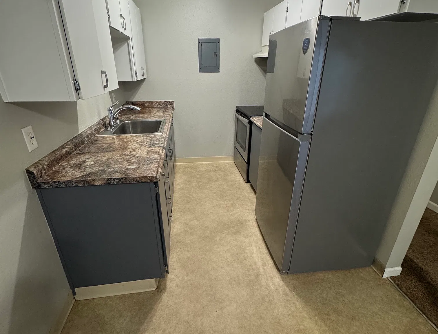2 bed, 850 sqft, $1,685 — Photo 3