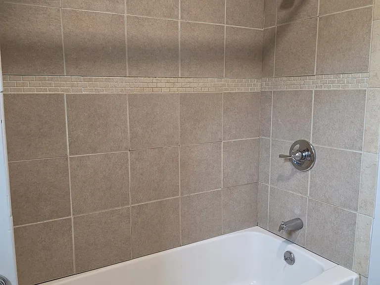 27 Waterville St #3 — Photo 7