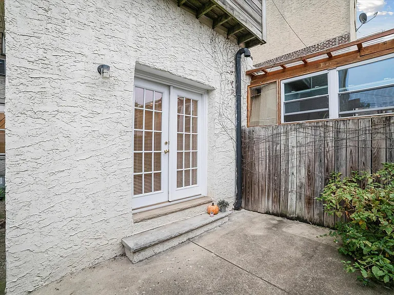 912 Snyder Ave #1 — Photo 10