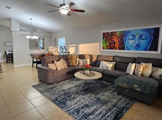 132 Star Shell Dr, Apollo Beach, FL 33572