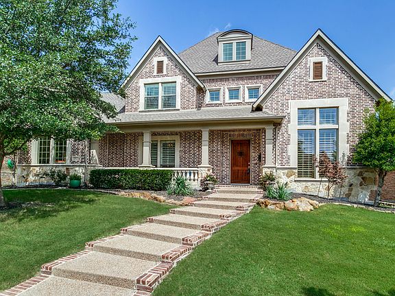 2nd image of 2324 Maidens Castle Dr
