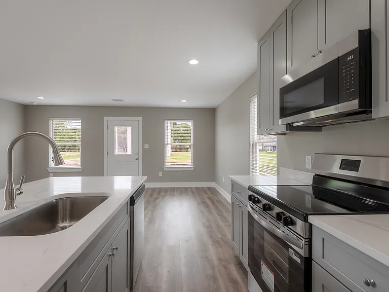 250 N Shady Oaks Dr — Photo 4