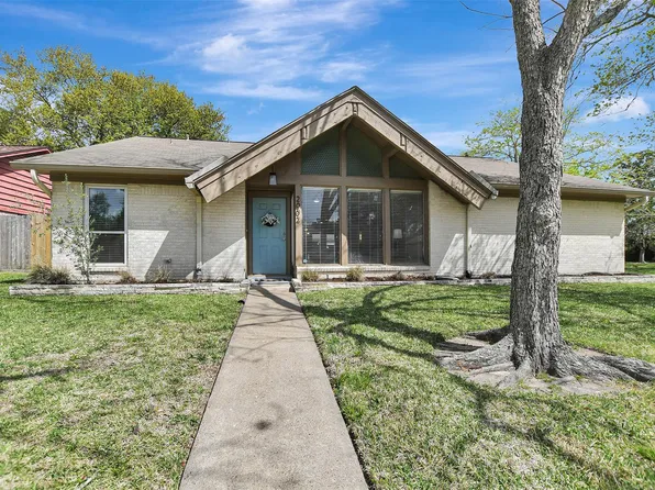 2002 Savanna Ct S, League City, TX 77573