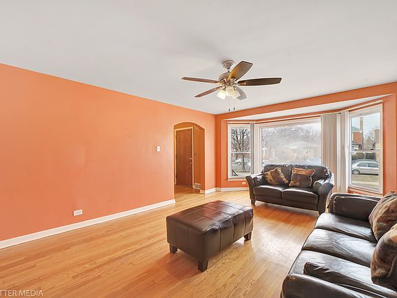 4th image of 1855 N Nordica Ave