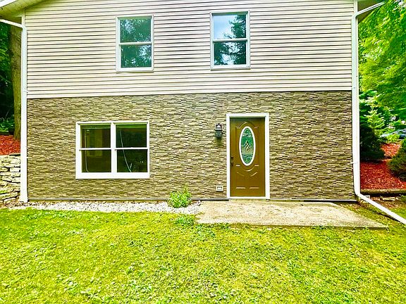 5th image of 972 Peninsula Dr