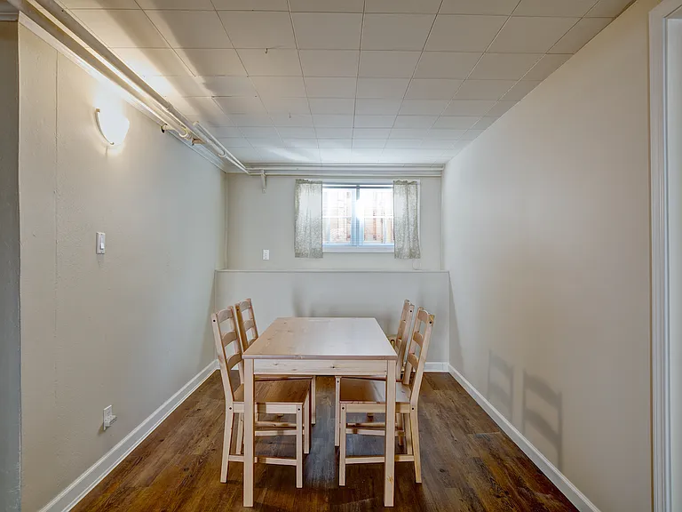 2063 W 37th Ave #BASEMENT — Photo 7