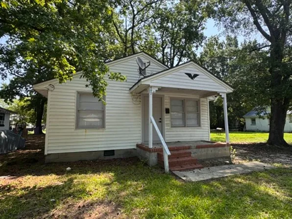 407 Lane St SE, Wilson, NC 27893