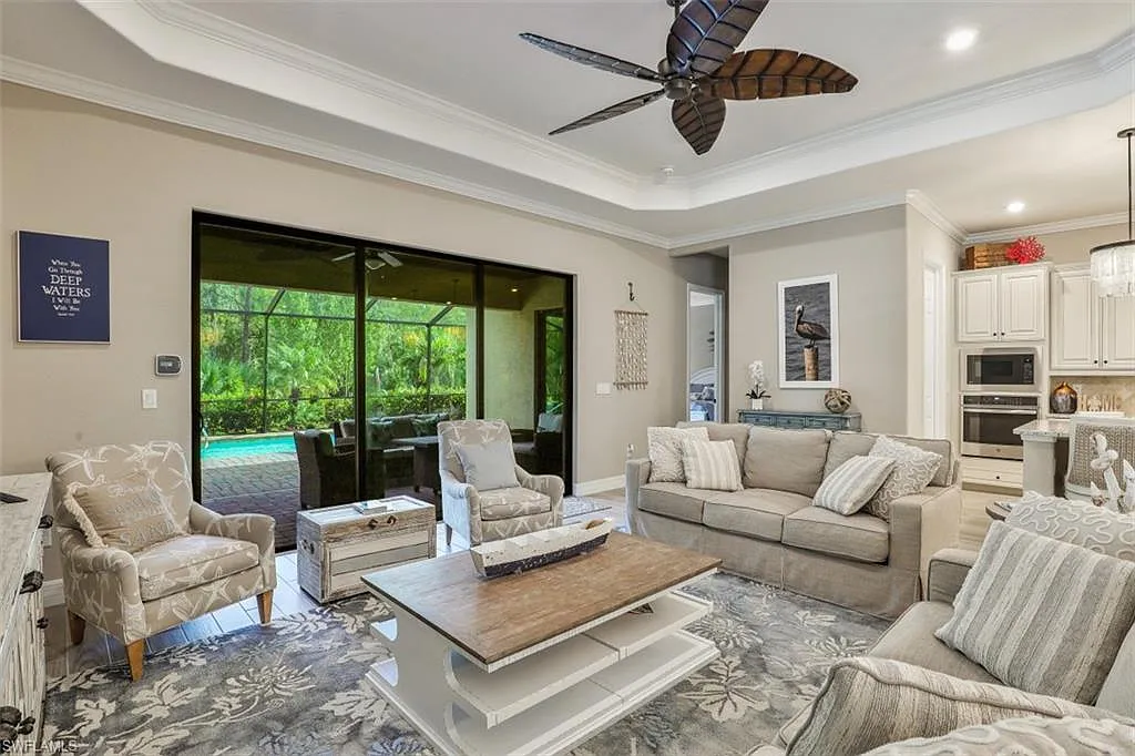 4 bed, 3.0 bath, 2247 sqft, $5,000 — Photo 4