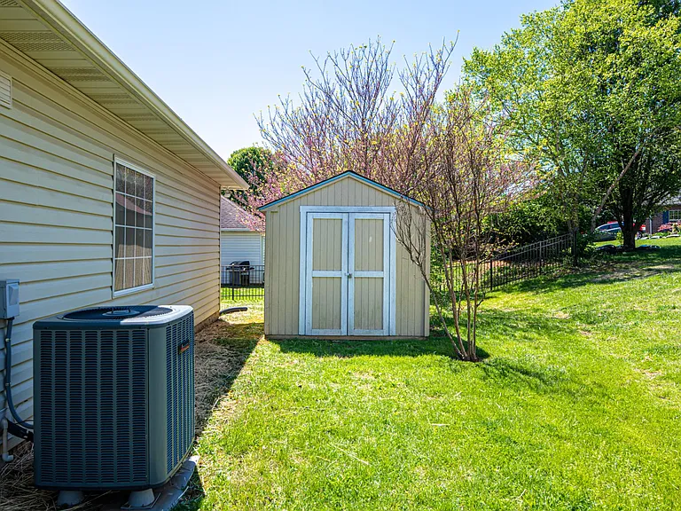 1315 Hunters Way Ct — Photo 31