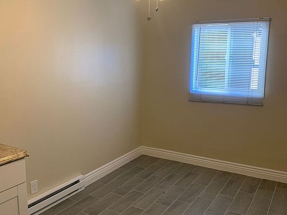 5th image of 435 Walnut St #20