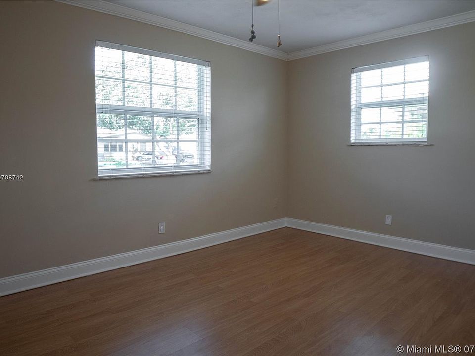 1st image of 5171 SW 93rd Ave