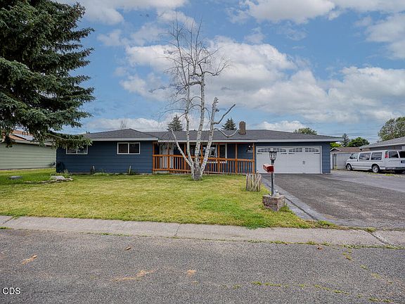 2nd image of 3111 Caroline St