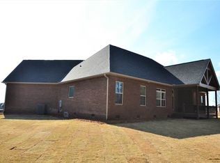 330 La Novia Ct, Boiling Springs, SC 29316